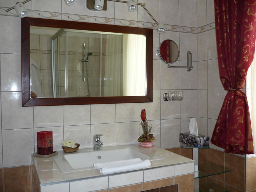 Oereg Malom Hotel Csepreg Habitación foto